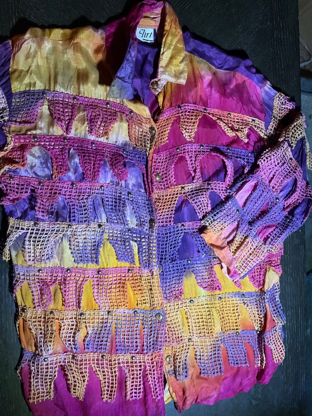 VINTAGE  FUNKY  SHIRT  BY ‘FLIRT’ sz  small